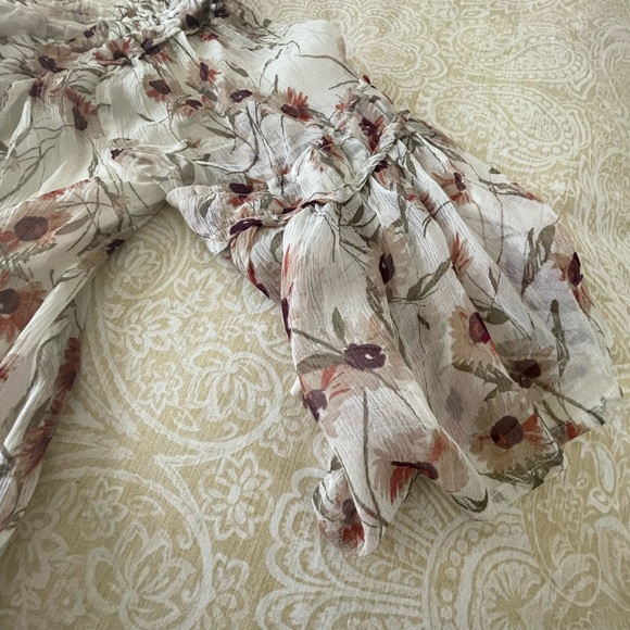 Lucky Brand Floral Off Shoulder Blouse - Size Medium - Picture 4 of 7